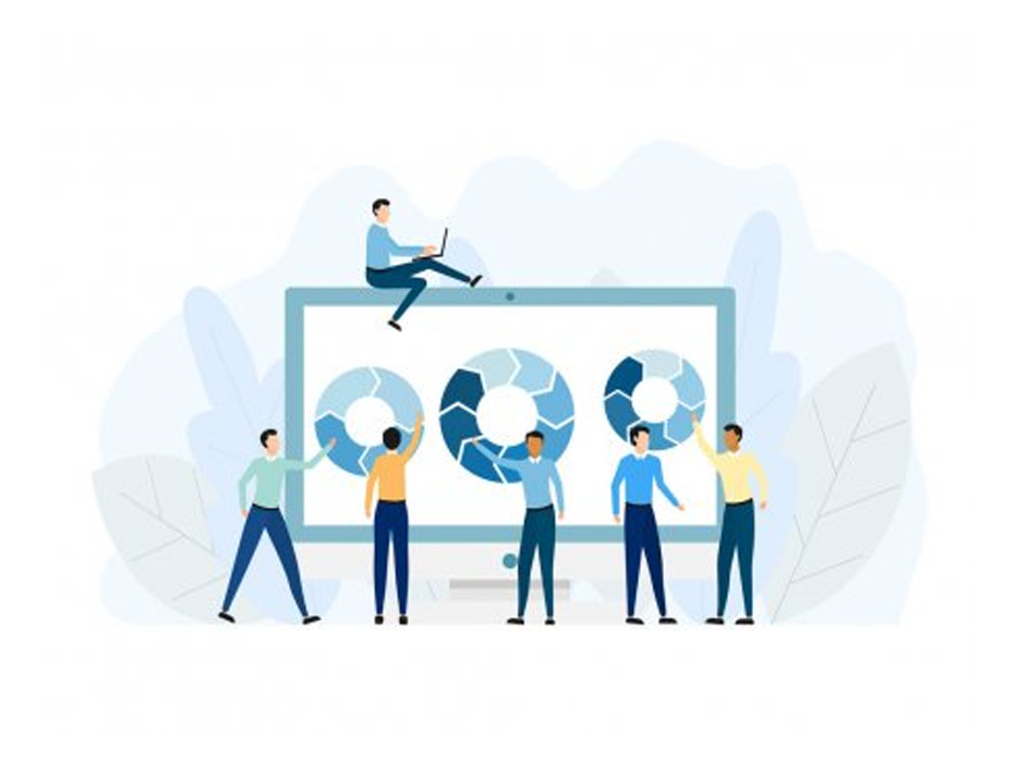 DON’T BE AFRAID TO WORK WITH A SMALL TEAM